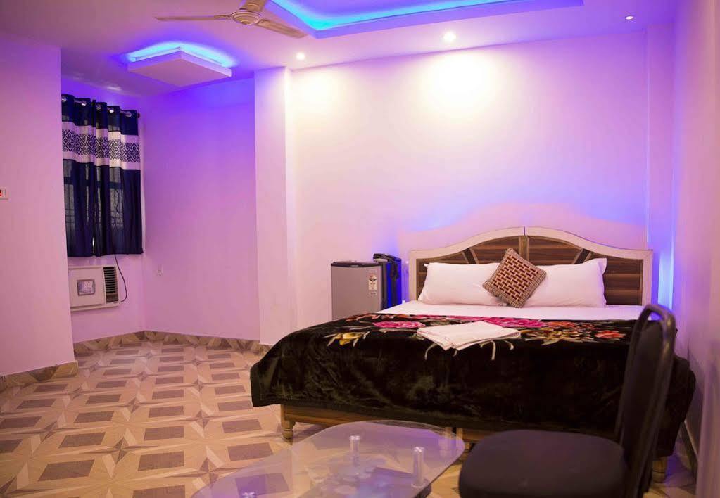 Assi River Guest House Варанаси Экстерьер фото
