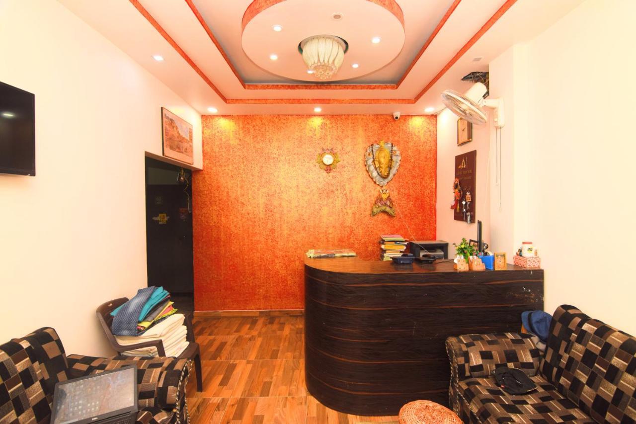 Assi River Guest House Варанаси Экстерьер фото