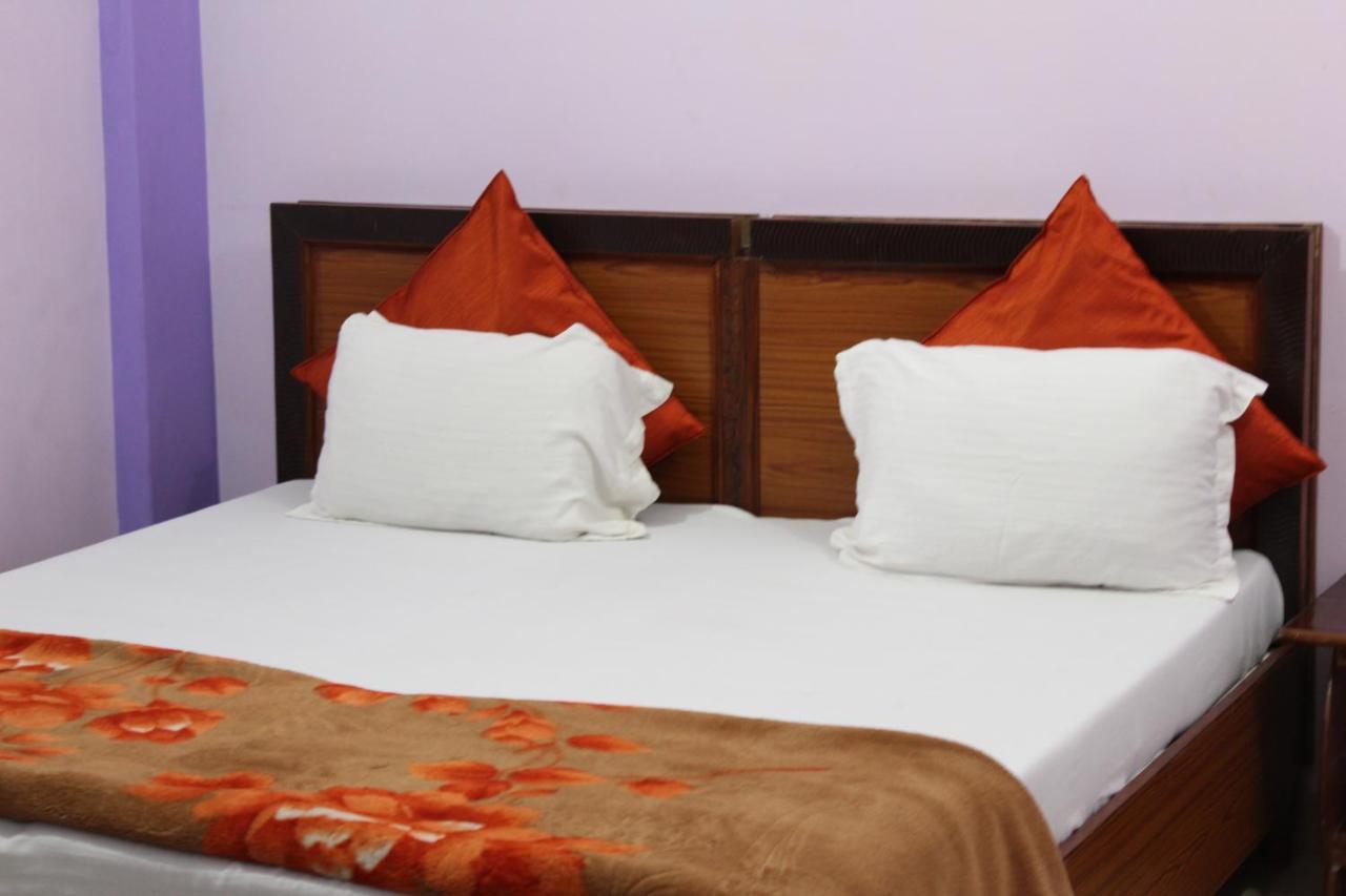 Assi River Guest House Варанаси Экстерьер фото